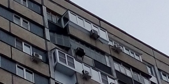Вынос балкона вперед, обшивка профлистом, теплое остекление профиль Декенинк (Германия) 